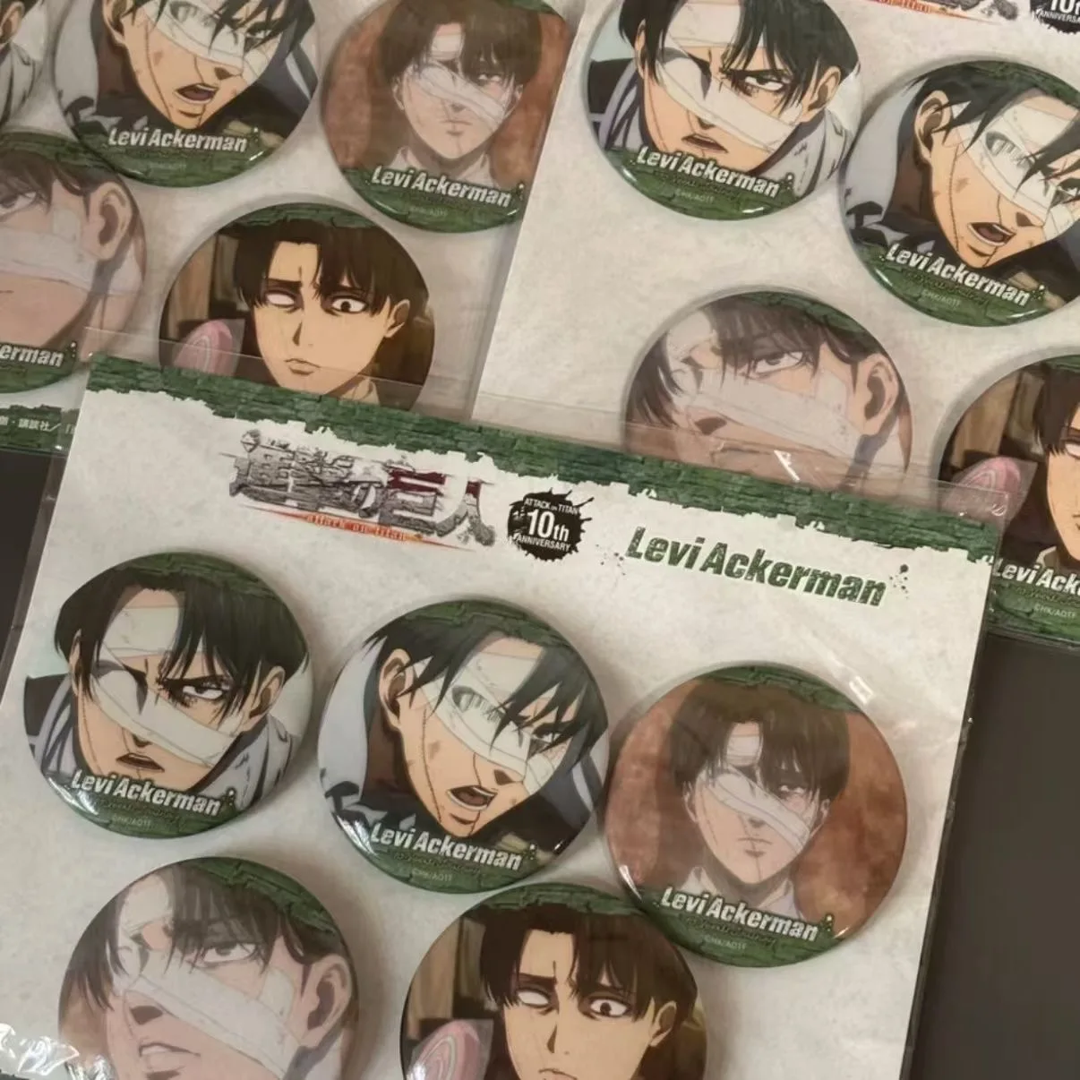 

Персональная сцена бассейна 10-летия гигантской атаки Лиwei от Ри Гу Ба Цзи написана на задней панели.