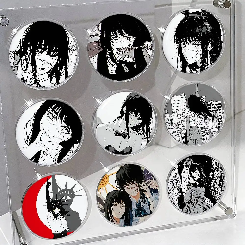 Anime C-Chainsaw Man Y-yoru Emaille-Pins Handgefertigte Runde Brosche L Killer Yagami Light Cosplay Abzeichen Rucksack-Schmuck Geschenke