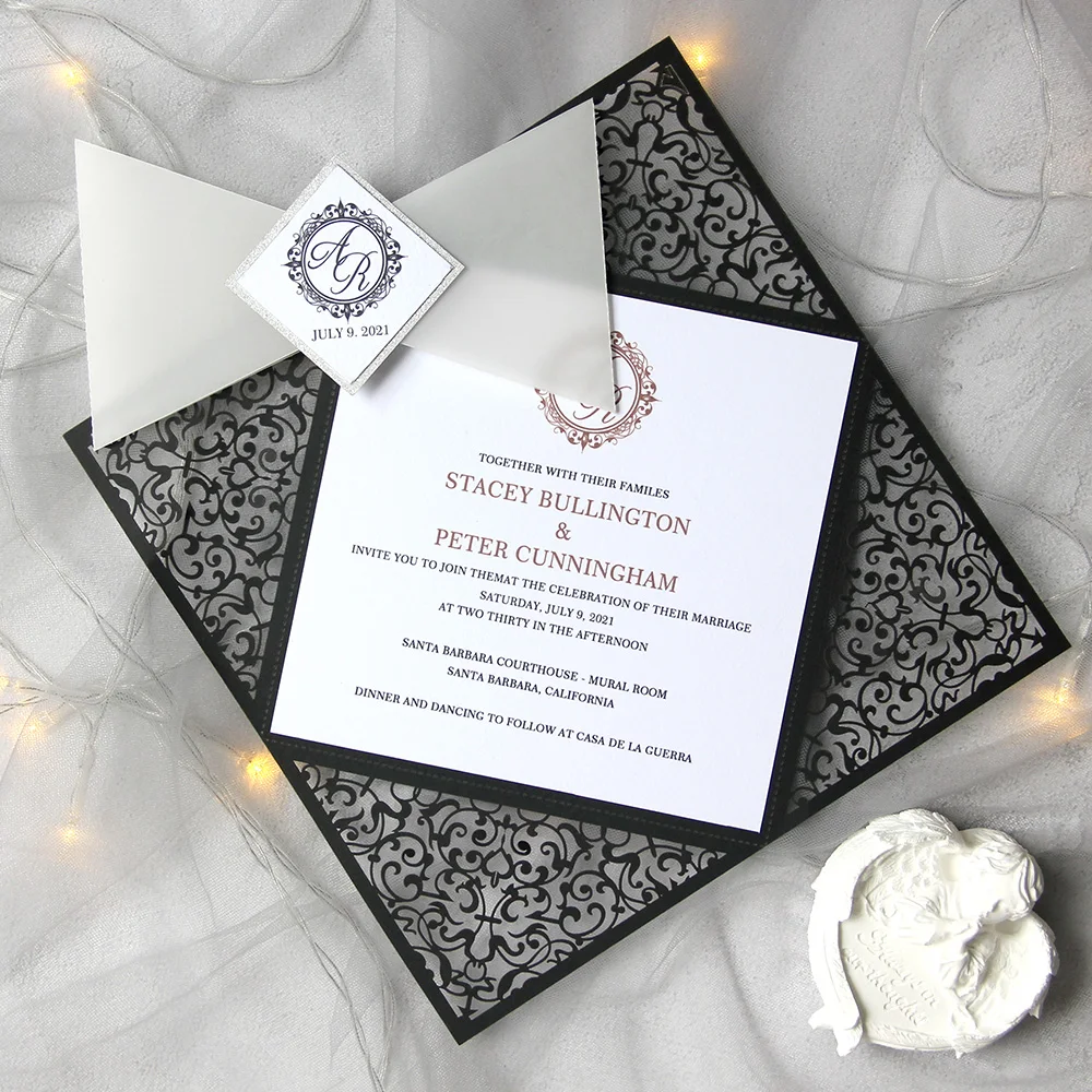 Papier d'invitation de mariage découpé élégant fabriqué avec un design chic pour les occasions spéciales