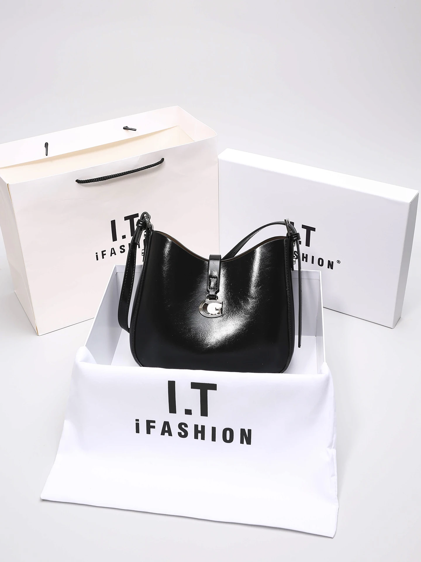 

Vintage Oil Wax Leather Buet Bag Women's Faionable Commuter Crossbody oulder Bag Soft Handbag Tote Bag Zipper Closure