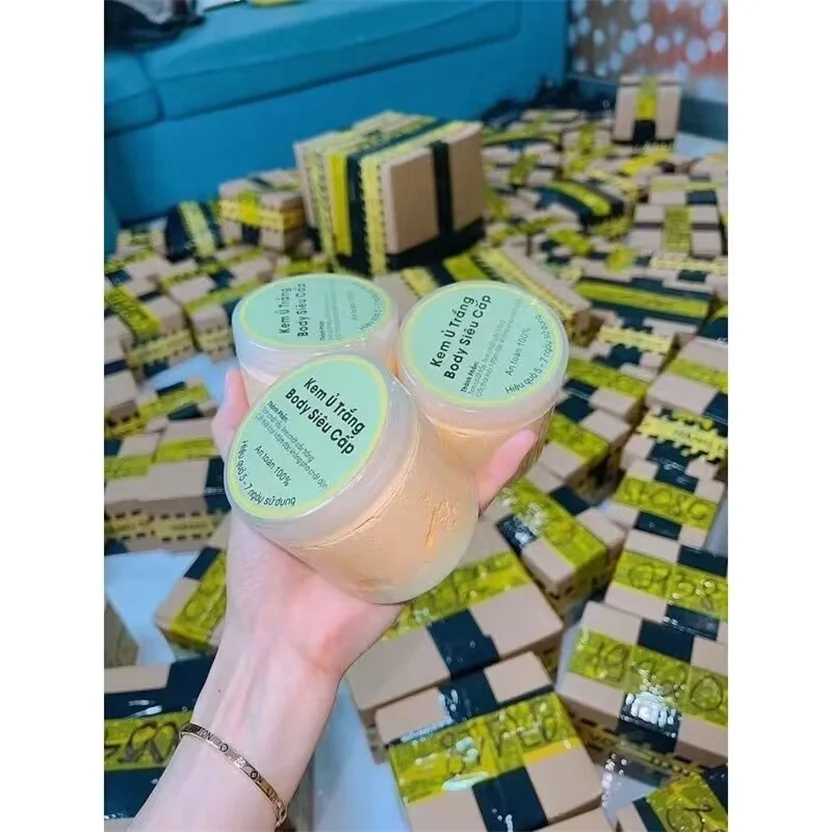 Crema Para El Cuidado Facial, Hidratante Profunda, Ilumina El Tono De La Piel Y Reduce La Melanina De La Piel, 200ml