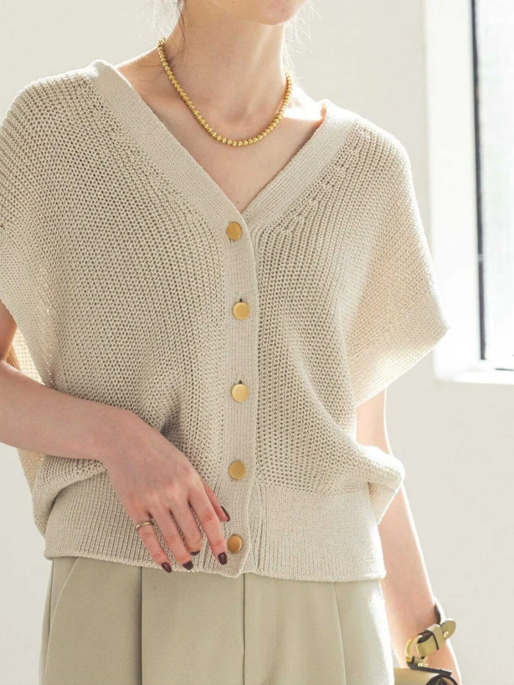   Klassische japanische SLE-Strickweste Fre und Straight Retro V-ne Color Metal Bule Svel Top
