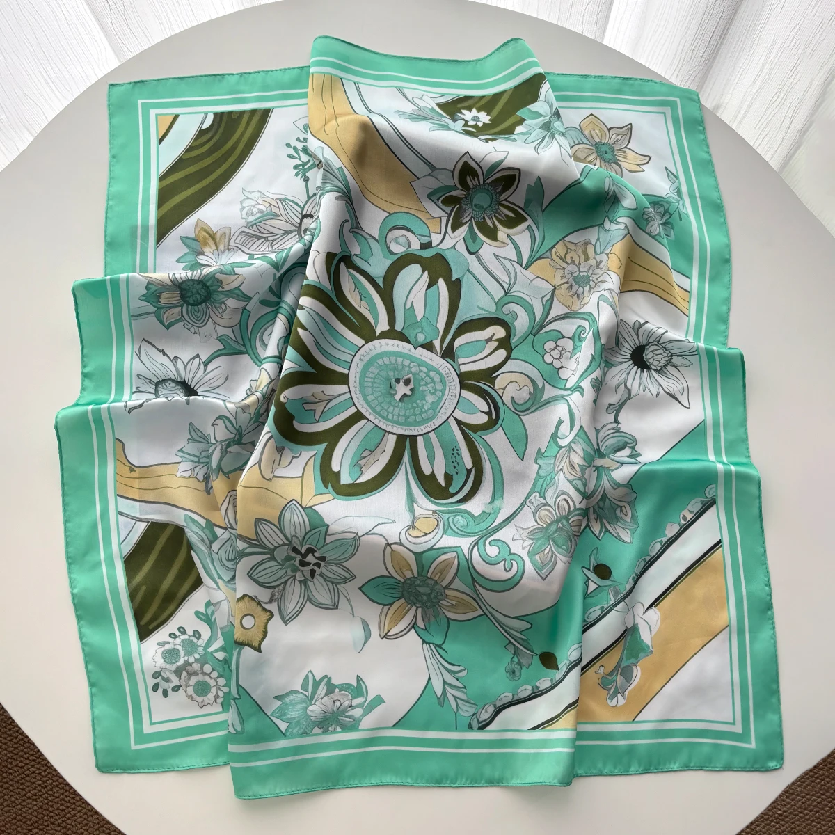 Design-Print Seidenimitat-Schal für Damen, quadratische Haarbänder, Foulard, weibliches Bandana, Halstuch, Stirnbänder, Neu 2026 – Detail 5