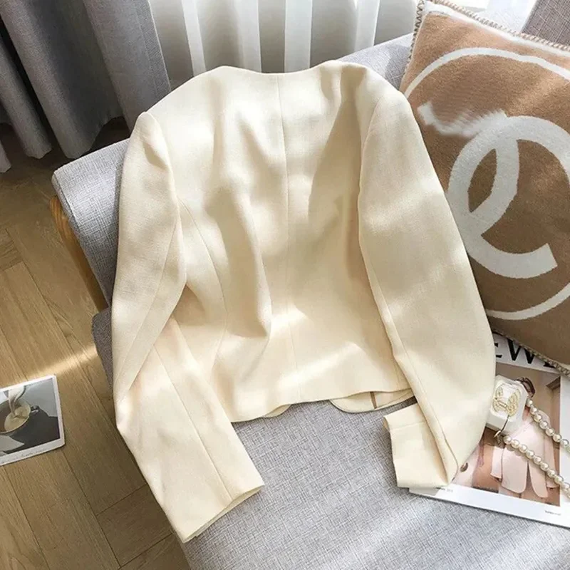 

Off White Small Fragrant Style Suit Jacket For Women's 2024 Spring Autumn New Minimalist Temperament V-neck Short Stature Suit