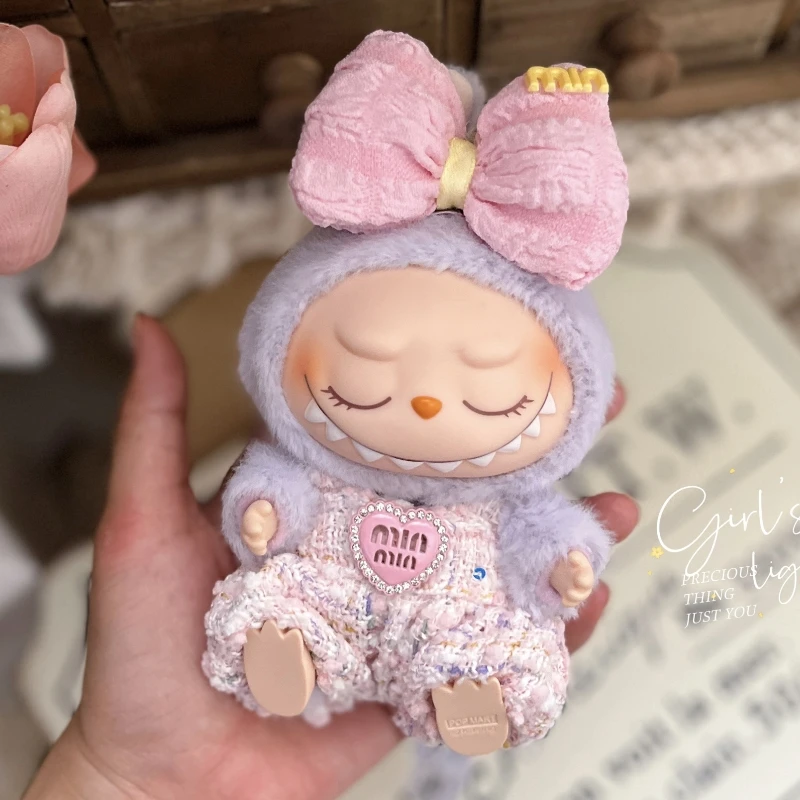 Pre-Sell Original 17cm Labubu Pendant Clothes Cute Cotton Doll Has No Attribute Kindergarten Suit Cartoon Replacement Decoration