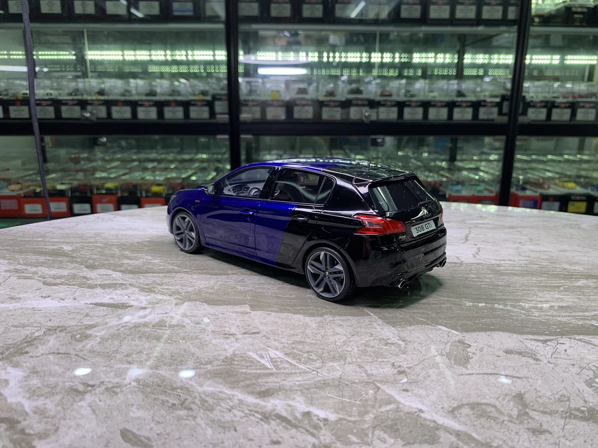 โมเดลรถจำลอง OTTO 1:18 308 GTI สีน้ำเงิน ปี 2018 รุ่นลิมิเต็ดอิดิชั่น ทำจากเรซิ่นและโลหะ ของเล่นสะสม ของขวัญ