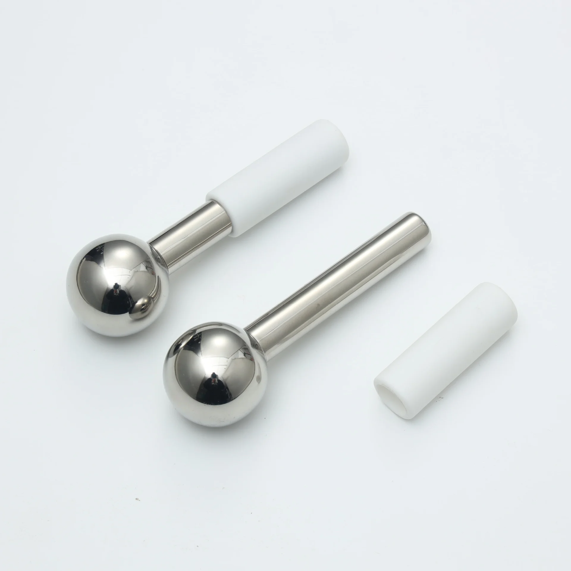Mini 2pcs Ice Globes Stainless Steel Cryo Sticks for Face Eye Facial Cold Roller Cooling Globe for Puffiness Wrinkle Dark Circle