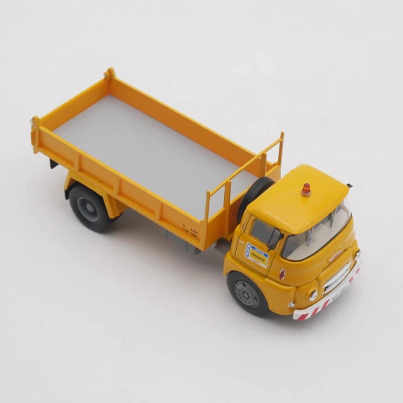 Ixo 1:43 Sava-Austin A-404 Legering automodel Statische collectie Versierd vakantiegeschenken Speelgoed