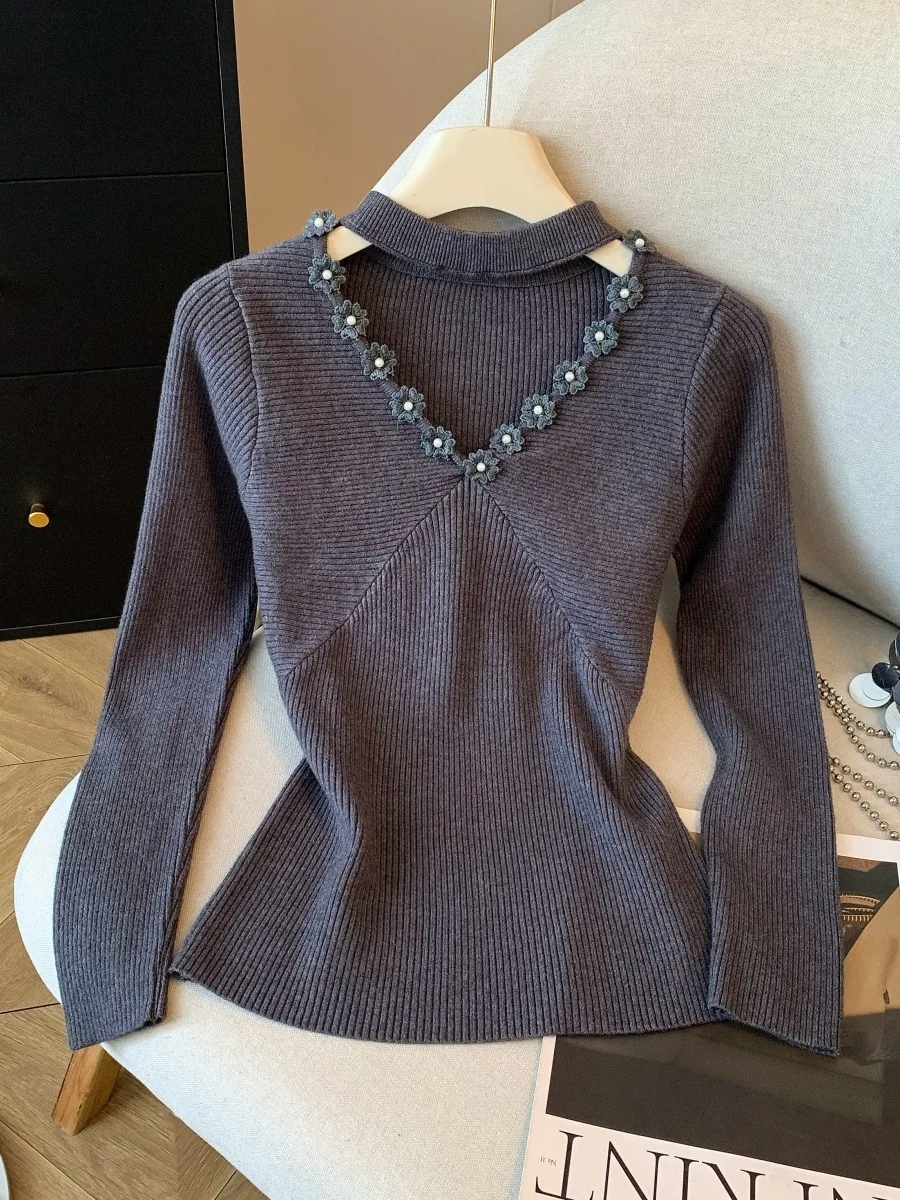 เสื้อไหมพรมถักสำหรับผู้หญิง ดีไซน์เว้าคอวี แขนยาว รุ่น Pure Desire Sle เหมาะสำหรับใส่เป็นเสื้อซับในในฤดูใบไม้ร่วงและฤดูหนาว ดีไซน์โดดเด่นไม่ซ้ำใคร