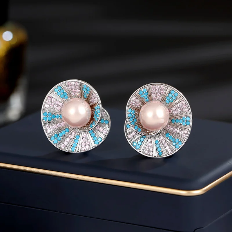 Spring and summer hot style s925 silver needle high-end retro light luxury earrings wholesale zircon pearl design shell earrings