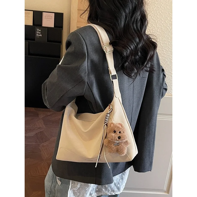 

2026 New Large-Capacity Women's Shoulder Crossbody Bag, Versatile Style