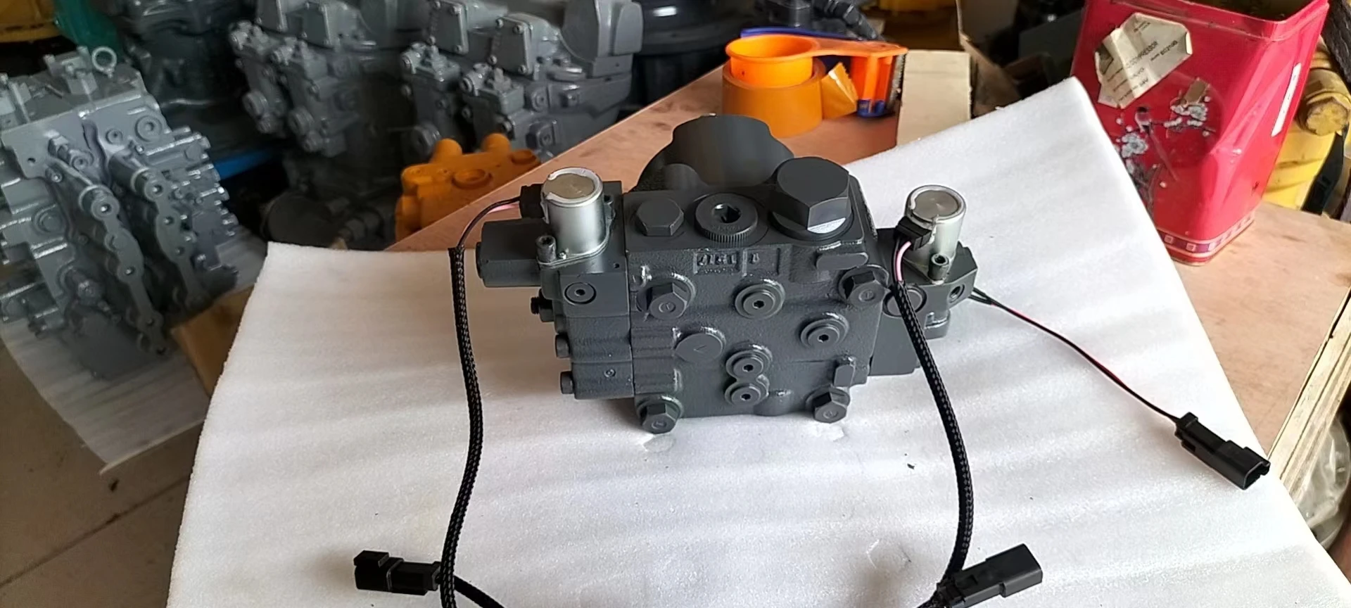 محرك المروحة الهيدروليكية TLF 708-7S-00761 للرافعة ذات العجلات WA320-7 WA270-8 WA320-8 #3