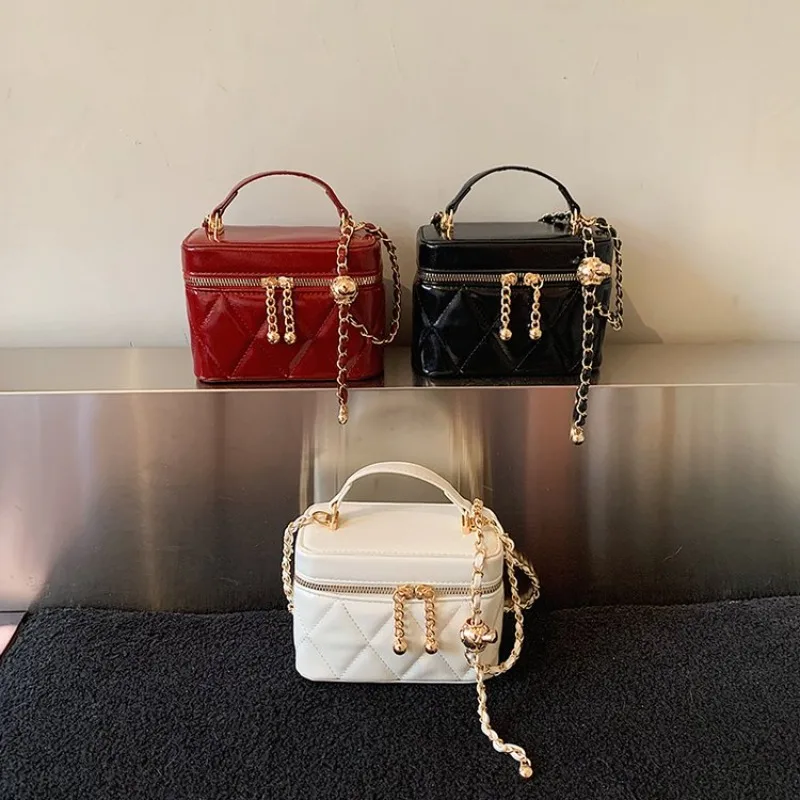 

Luxury Tote Messenger Purse Shopper Solid Color Commuter Bag Diaper Bag Elegant Leather Classic Designer Paris Fashion