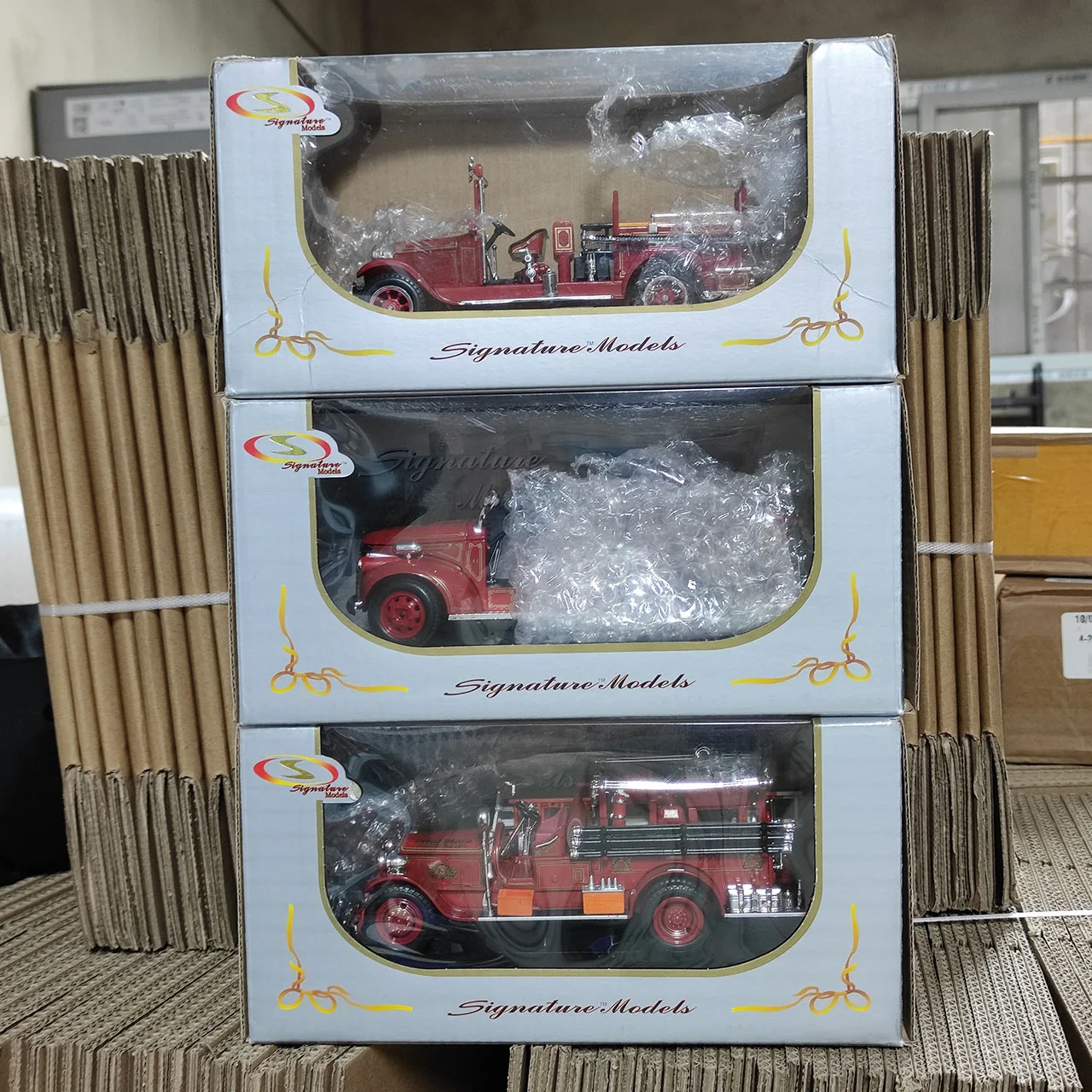 diecast-1-32-scale-1928-studebaker-fire-truck-alloy-car-model-collectible-toy-gift-souvenir-display-ornament