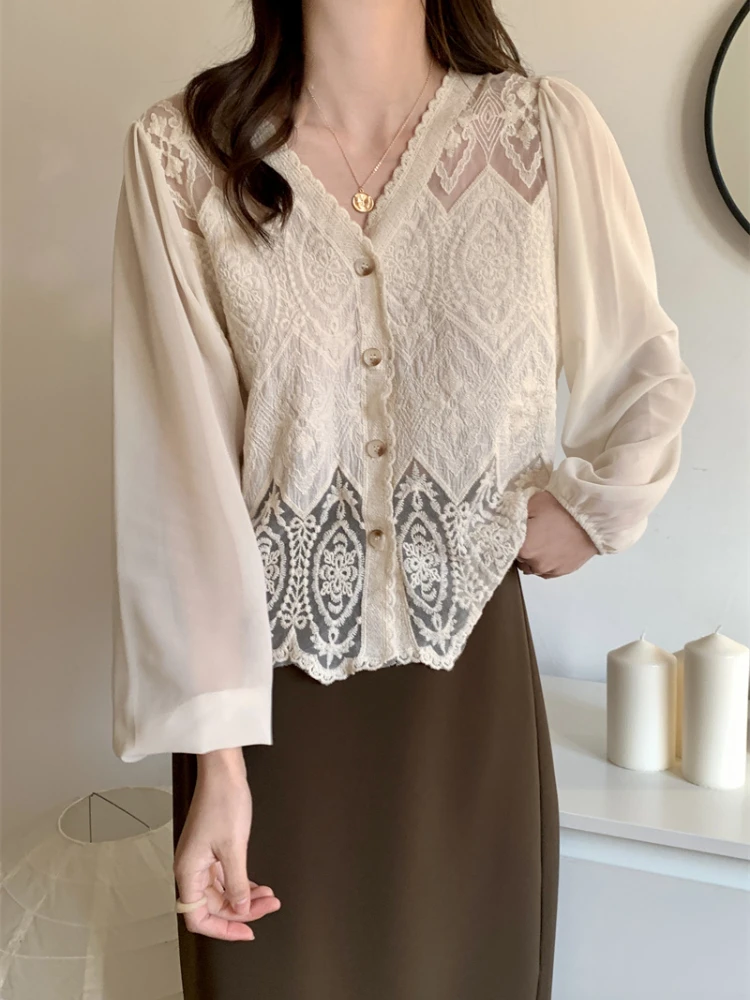 New Women Summer Chiffon V-neck Long Sleeves Hollow Out Jacquard Weave Lace Spliced Blouse Shirt Ladies Casual Suits Top