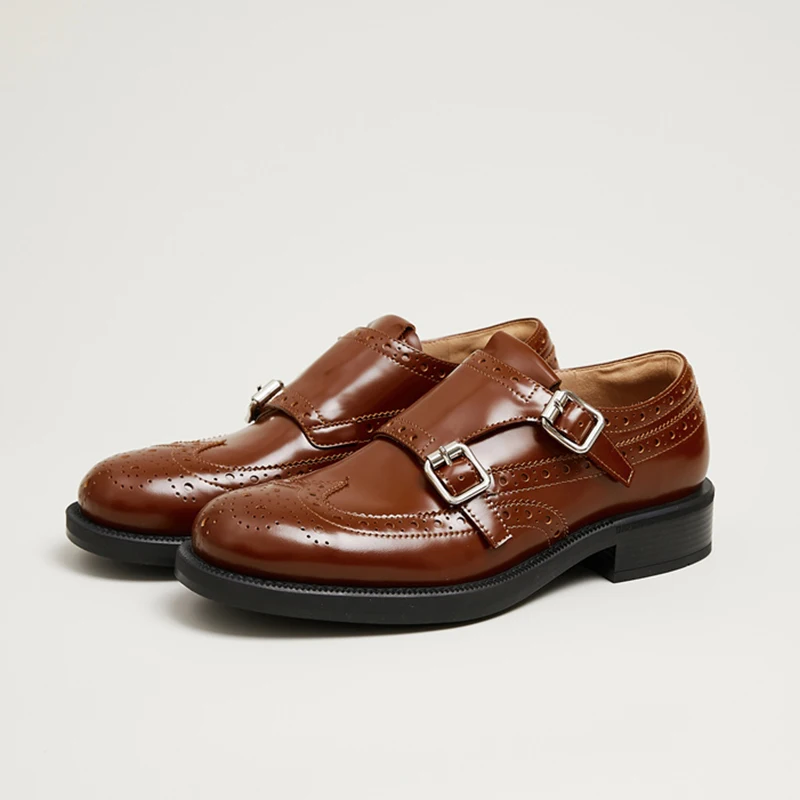 الراهب أحذية النساء جلد العجل جلد طبيعي مشبك حزام البروغ نمط جولة تو عارضة السيدات الشقق اليدوية