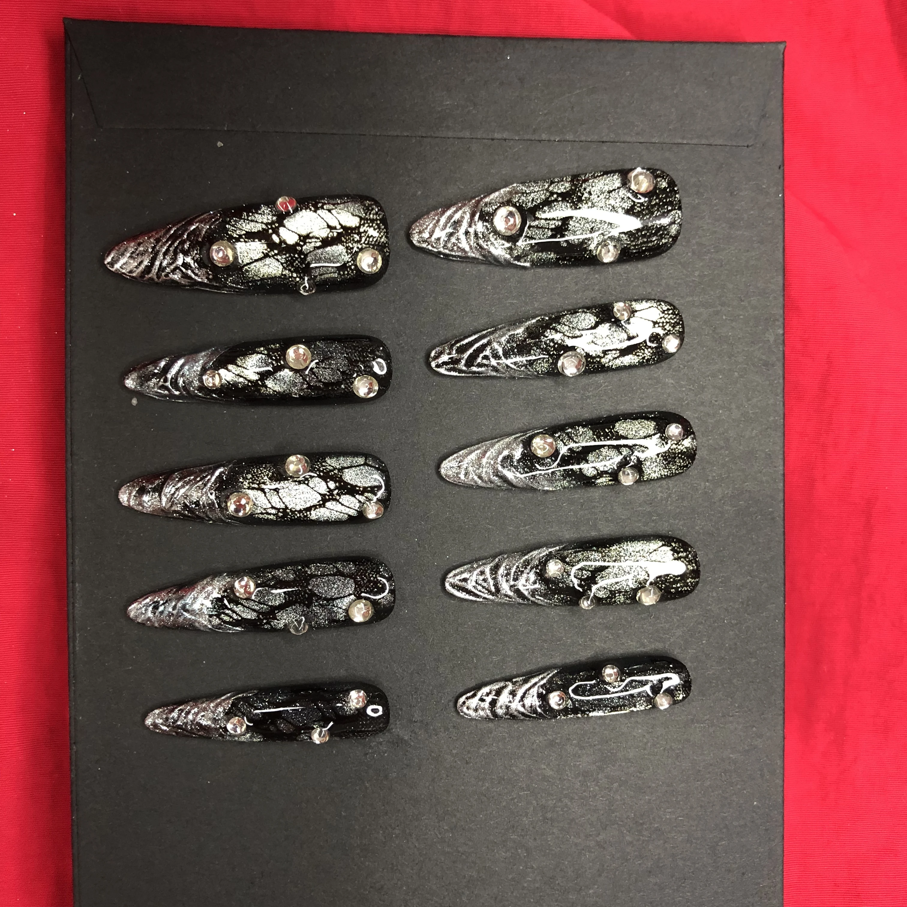 

10PCS New Black Lace Manicure Wearing Nail Cat Eye Flash Hand-painted Lines Handmade Original Design Fake Nails Press on Nails