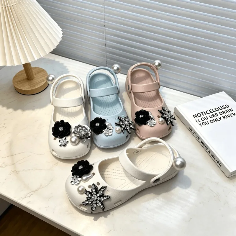 Kinder-Hausschuhe mit Süßen Blumenmuster, Weiche Sohle, Mädchen-Sandalen, Bequeme 2026 Sommer Neue Kinder-Strandschuhe, Lässig und Rutschfest – Detail 3