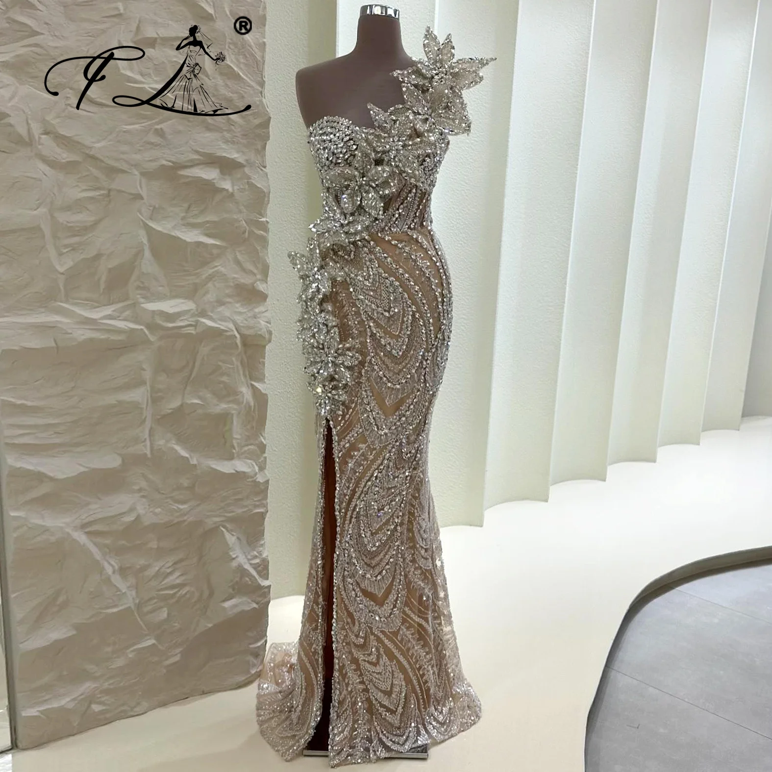 Heavy Handmade Beaded Flower Prom Dresses Champagne 2024 Women Mermaid Evening Gowns Customized