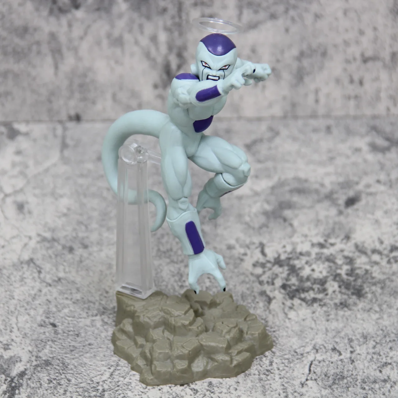 

18cm Anime Dragon Ball GK Figure White Frieza Theatrical Version Angel Head Ring Scene Ornament Figure Model Toys