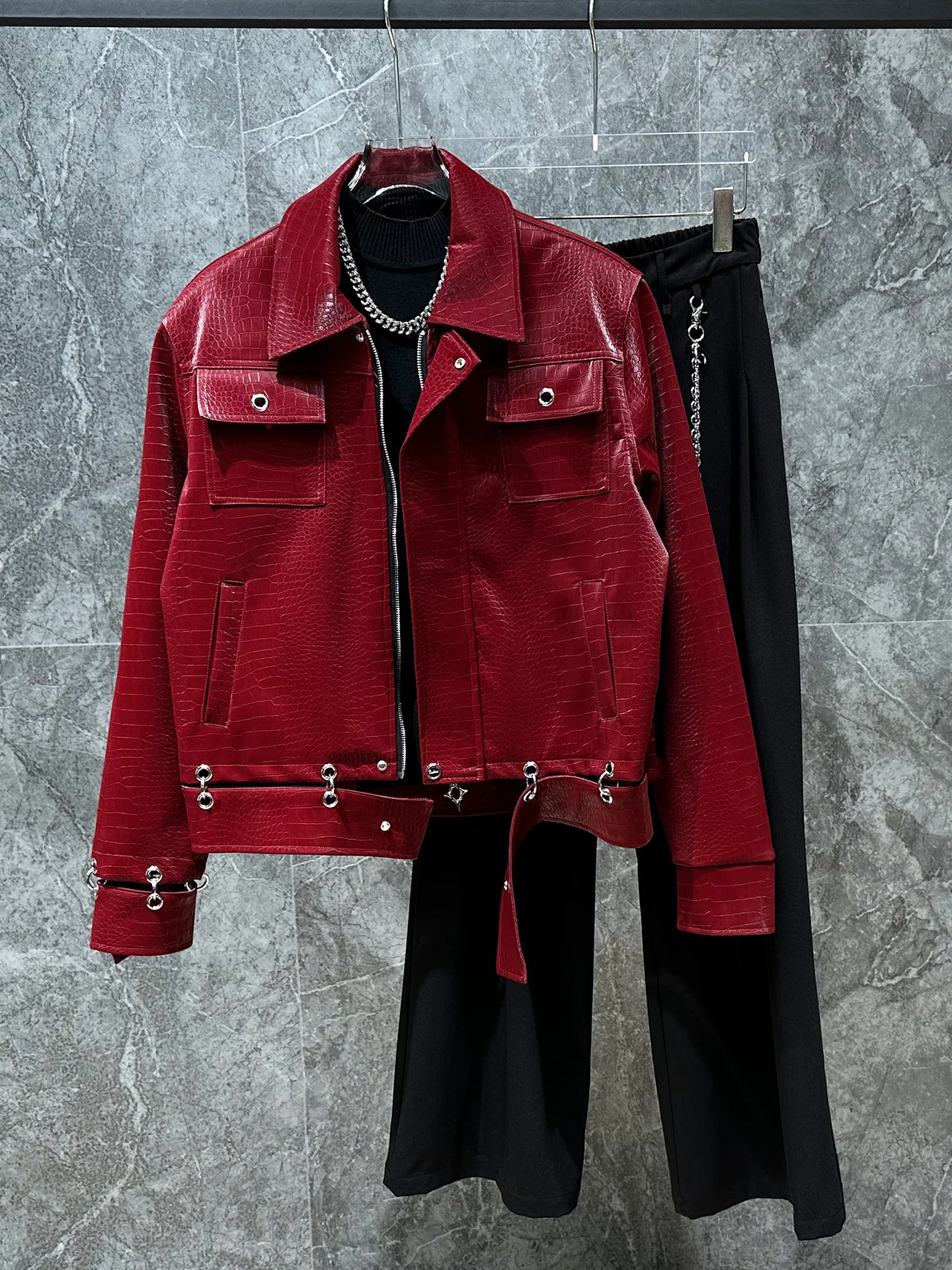 

Trendy Men's PU Leather Jaet with Metal Splicing Design oulder Pads Casual Sle Youth Crocodile Pattern Outerwear