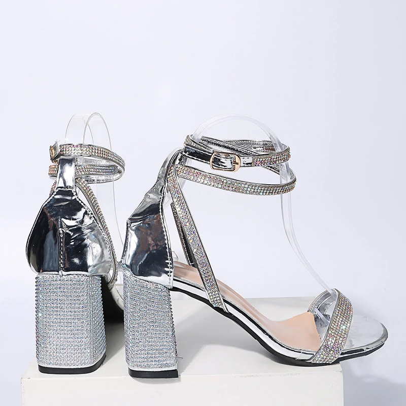 

Большие босоножки на щиколотке со стразами на толстом каблуке, новый стиль 2025 года, модные и сексуальные туфли на высоком каблуке для верхней одежды.