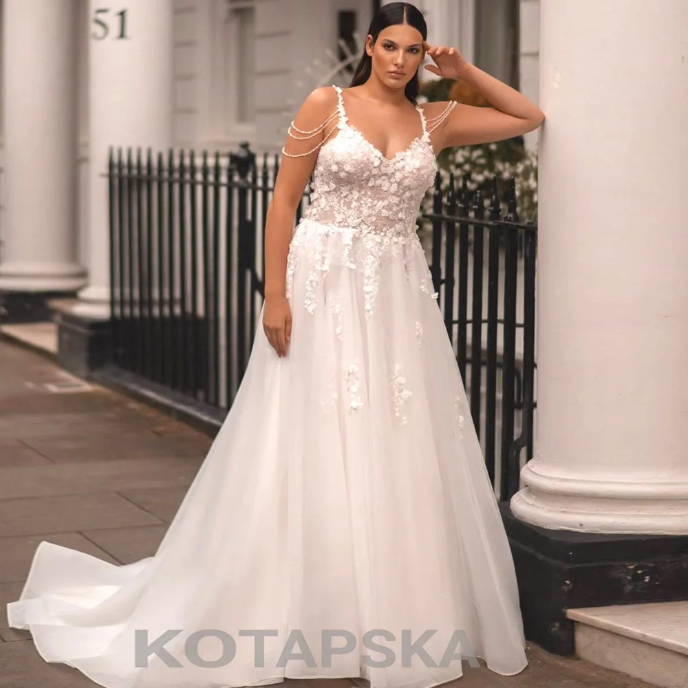

Plus Size Wedding Dresses For Bride Lace Applique A-Line Bridal Gowns3D Floral and Sequin Embroidery Brides dress Customized