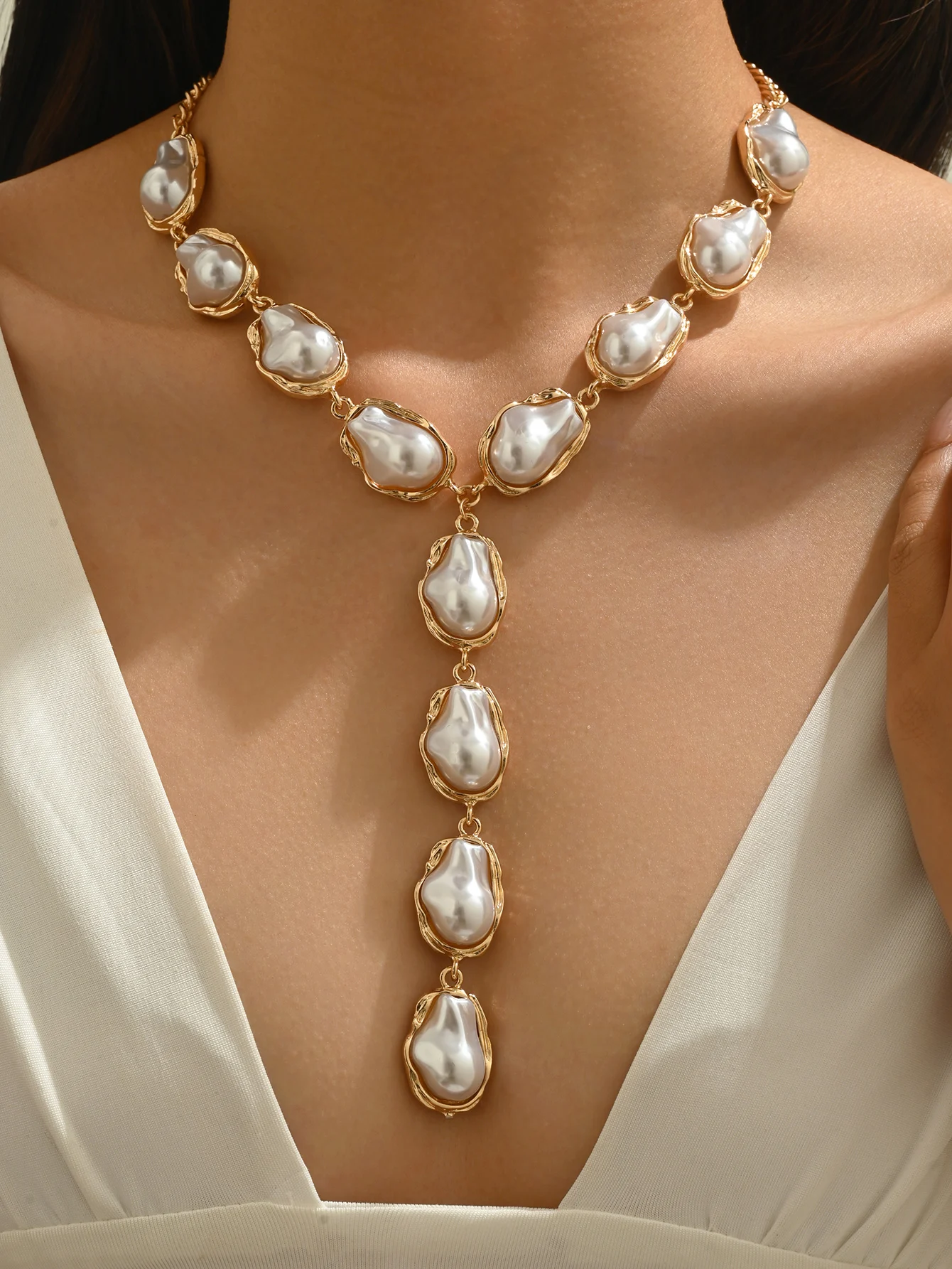 Barocke Kunstperlen-Choker-Halskette Vintage Gold Lange Y-förmige Lariat-Halskette Unregelmäßige Verstellbare Statement-Modeschmuck für Frauen – Detail 3