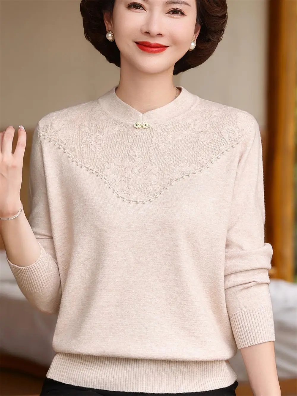 

Faionable Knitted Base irt Thin Women's Mid-aged Autumn Clothes Warm Loose Fit Regular Sve Pure Color Mommy's Top