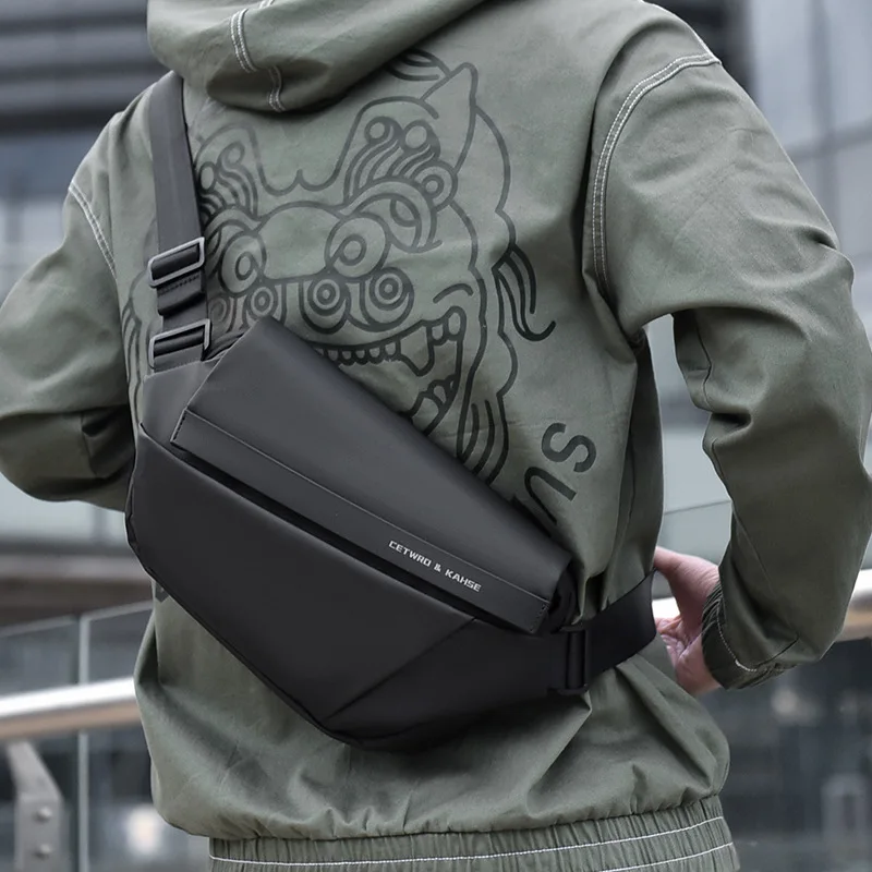 Brandneues Fashion-Statement: trend ige Herren-Brusttasche mit wasserdichtem Fach für Tablet-und Handy-Aufbewahrung