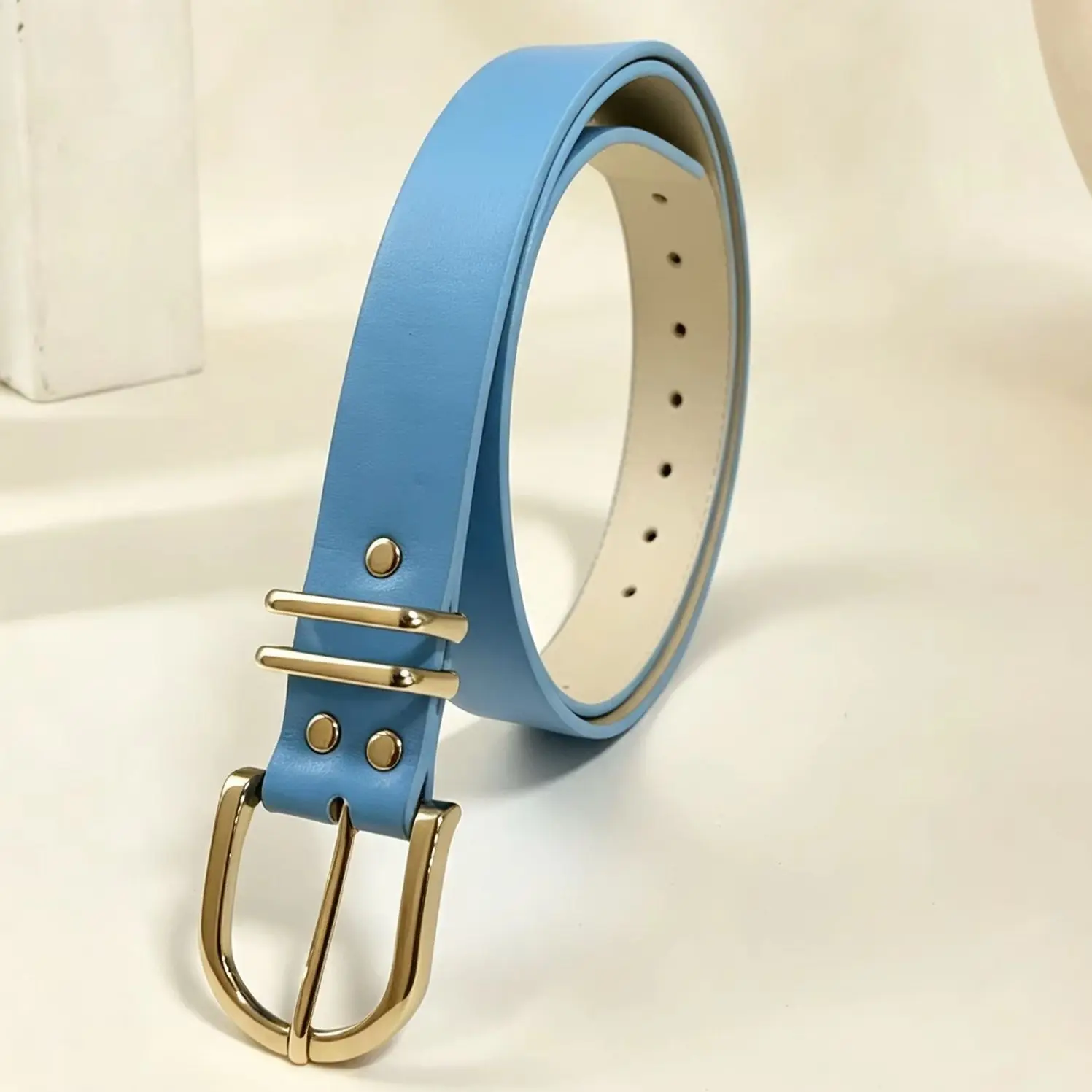A women's belt in pure blue with metal double buckles, simple and versatile, perfect for vacation and leisure, Bohemian style
