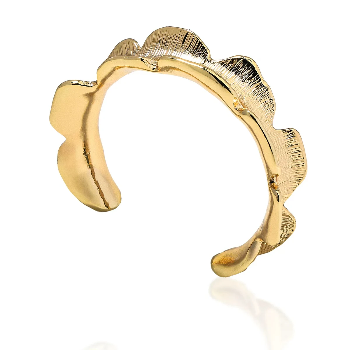 

Heavy metal retro personalized petal opening bracelet high-end light luxury temperament vacation travel jewelry