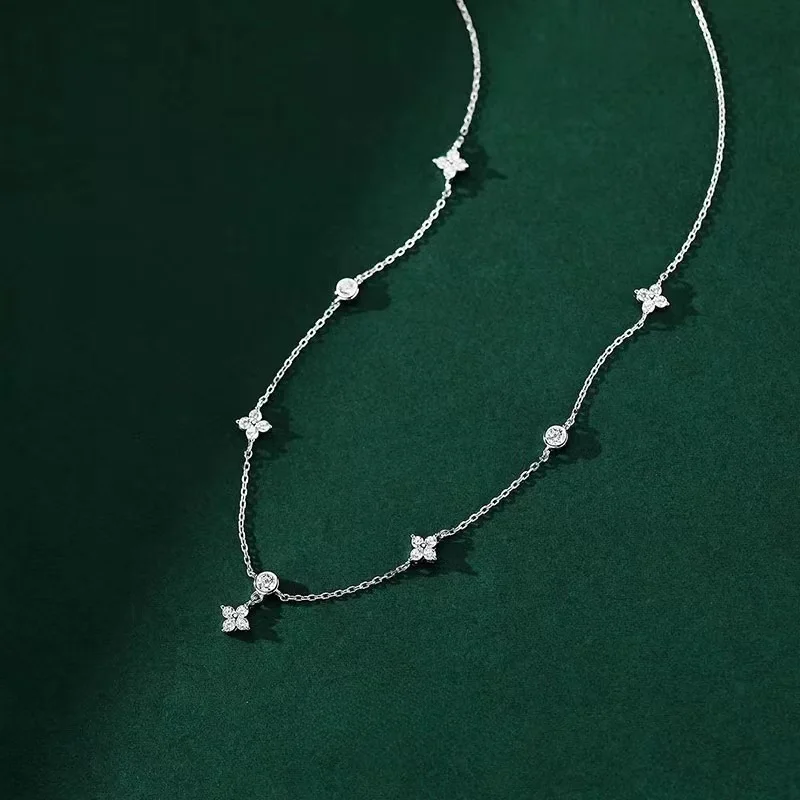 Fashion Original Crystal Flower Pendant Necklace for Women European and American Stainless Steel Personalized Jewelry Necklace