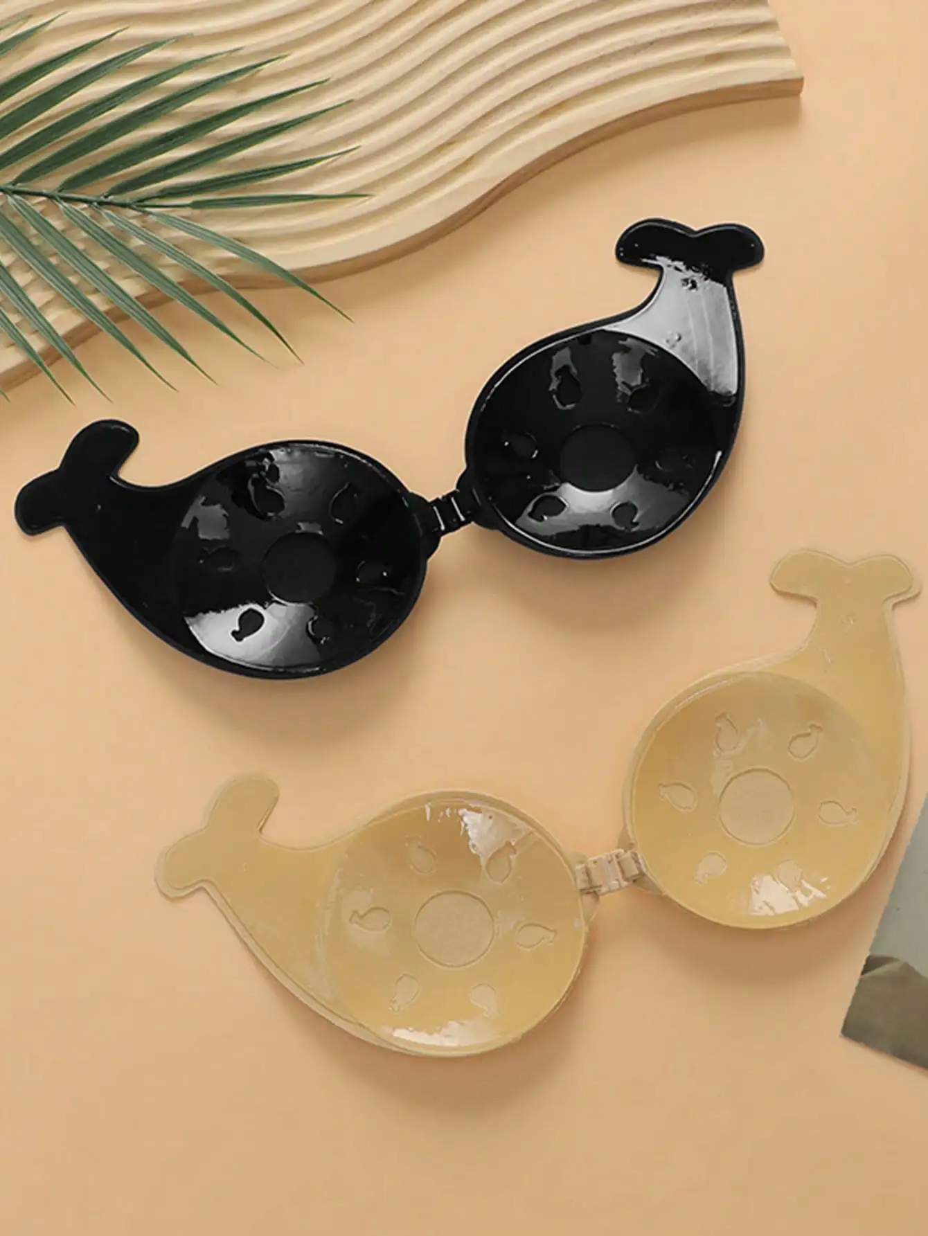 قطعتان من غطاء حلمة الدلفين السيليكوني، رقعة صدر لاصقة غير مرئية قابلة لإعادة الاستخدام، ملحقات الملابس الداخلية والملابس الداخلية