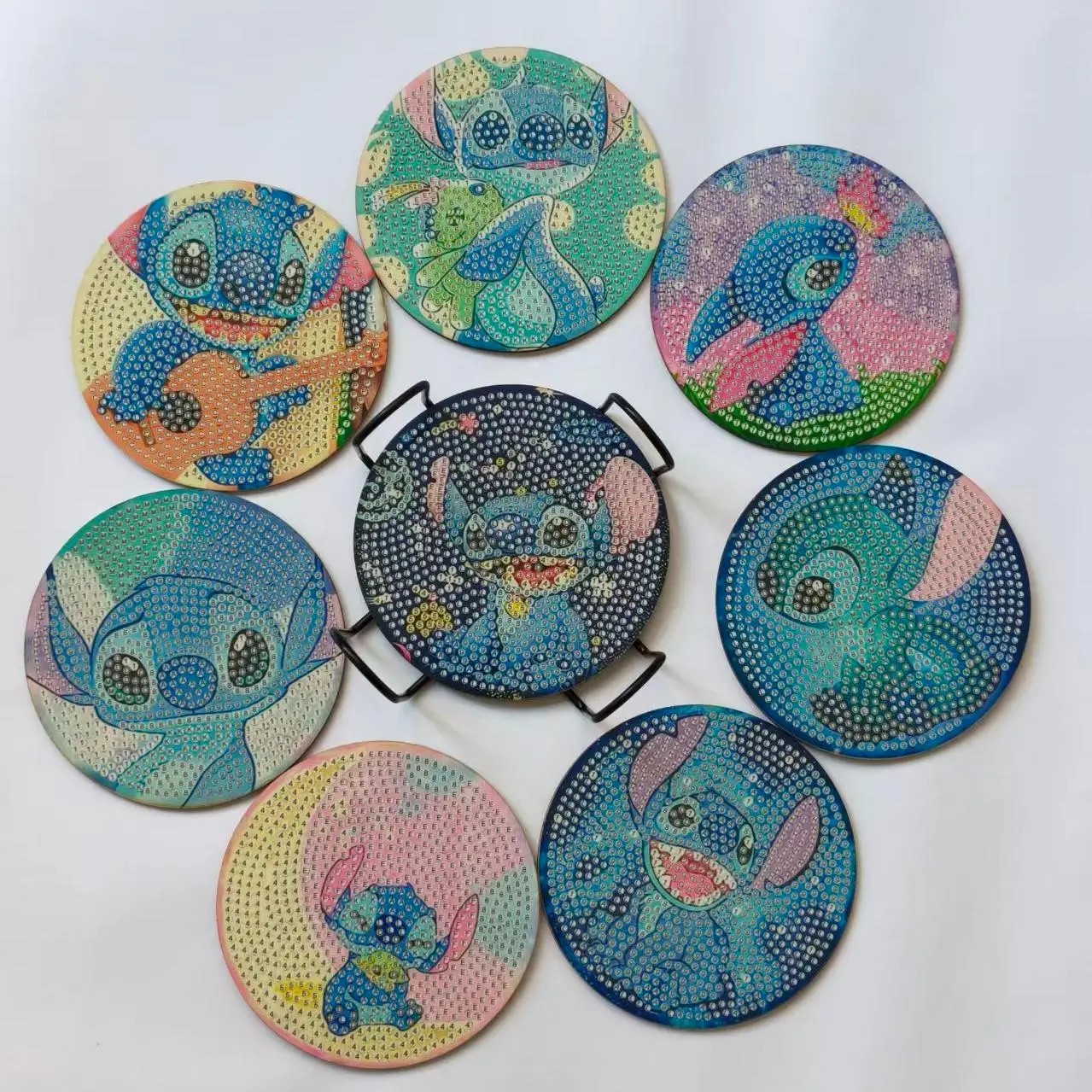 

8PC round Diamond Painting Coasters Set DIY Handiwork Drill Pattern Acrylic Coasters with Stand for Home Decor