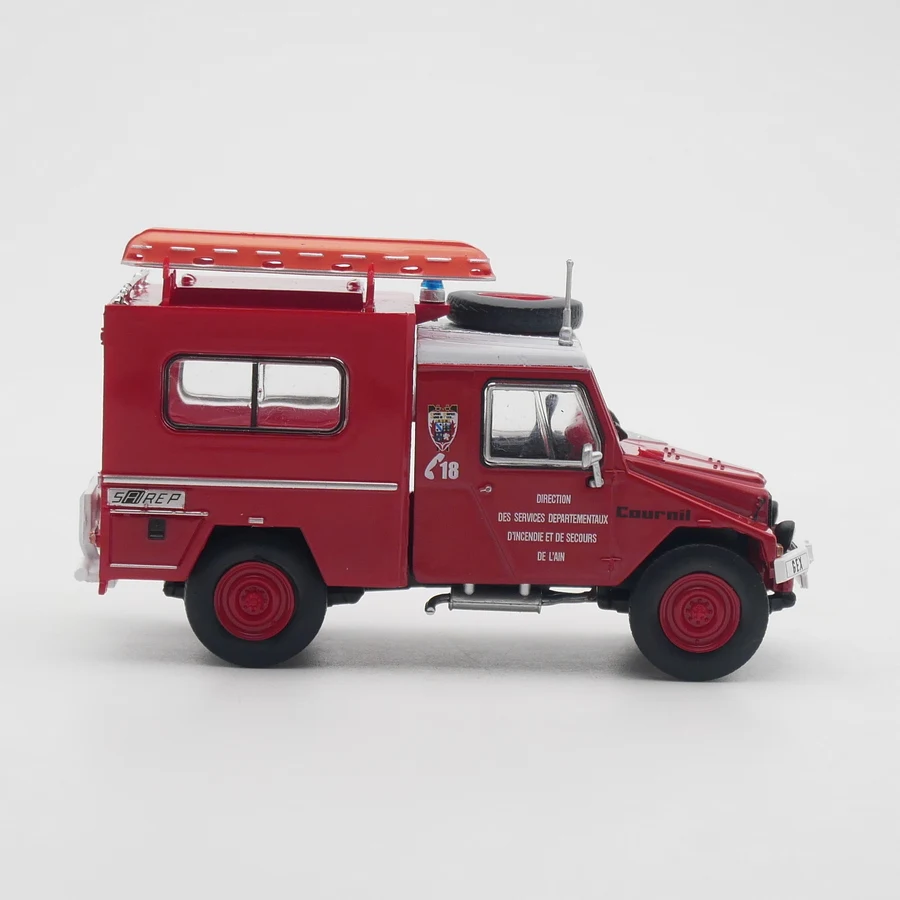 Diecast Ixo 1:43 escala Cournil 4x4 motor de bomberos francés coche en miniatura de aleación juguete coleccionable coche regalo recuerdo adorno de exhibición