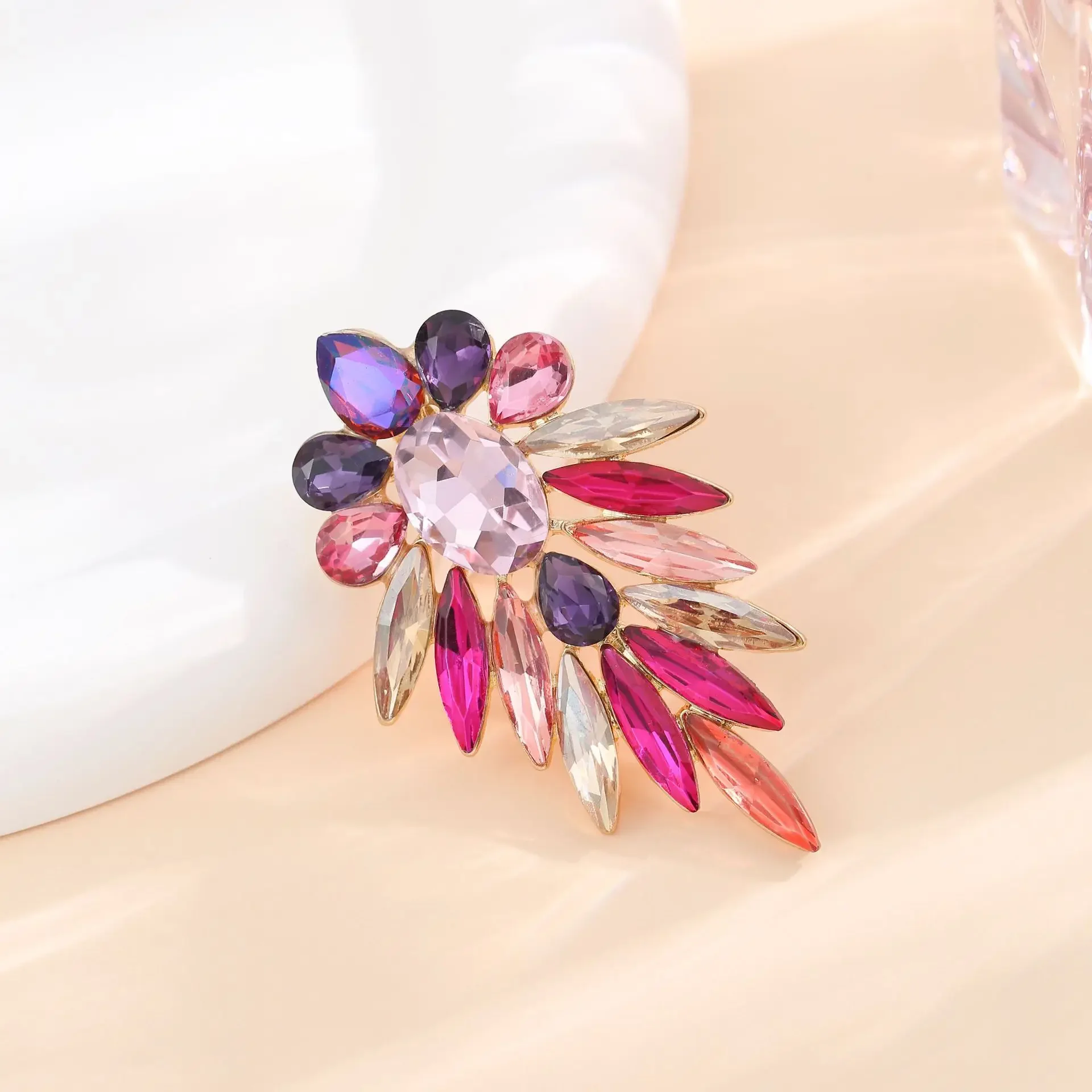SKEDS Luxury Shining Rhinestone Lozenge Badges Brooches For Women Men Exquisite Crystal Boutique Decoration Accessories Jewelry image 6