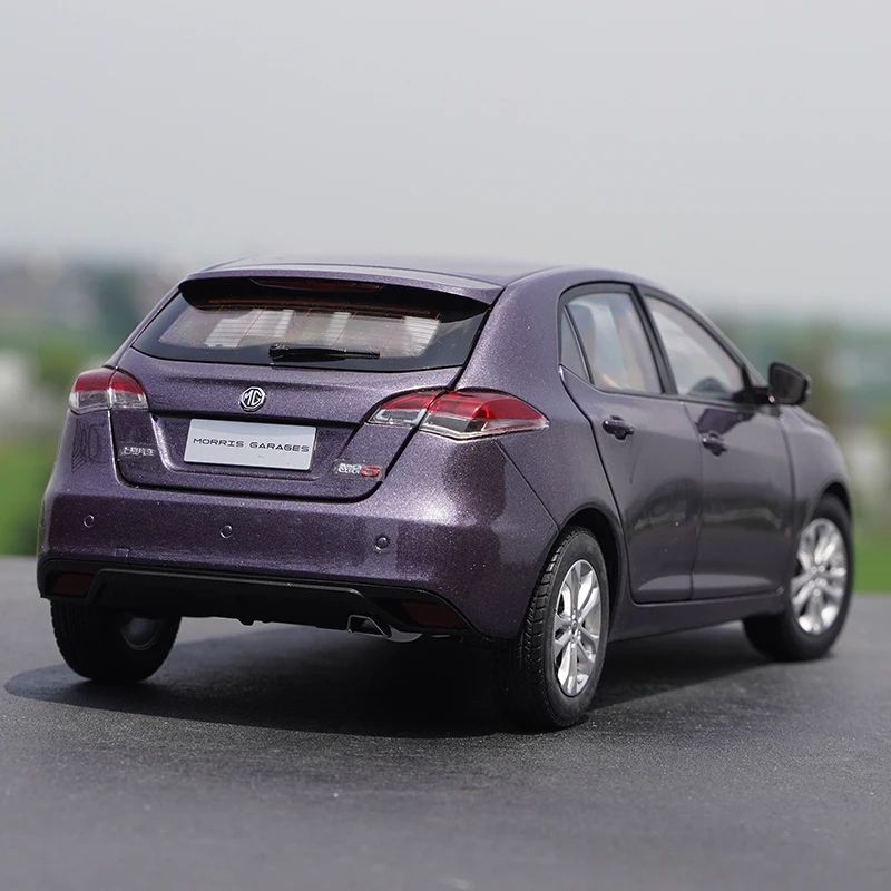 1:18 Original SAIC MG MG5 Model MG 5 MG British Coupe Simulation Alloy Car Model Special Offer