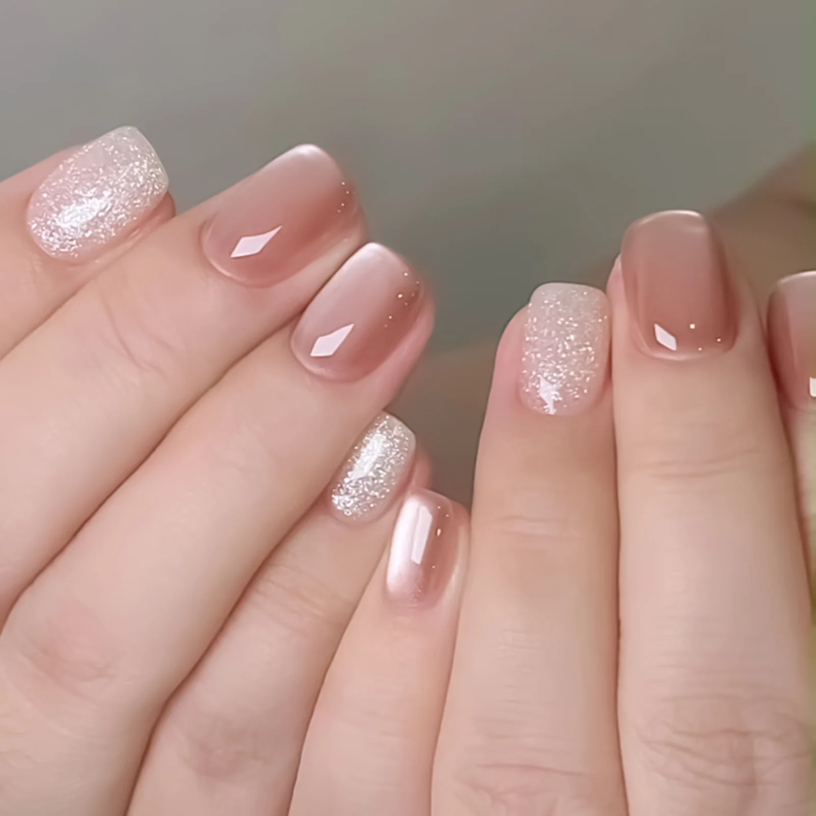 

24Pcs Nude Color Fake Nails Glossy Cat's Eyes Press On Nails Short Square Head Acrylic False Nails for Women DIY Manicure