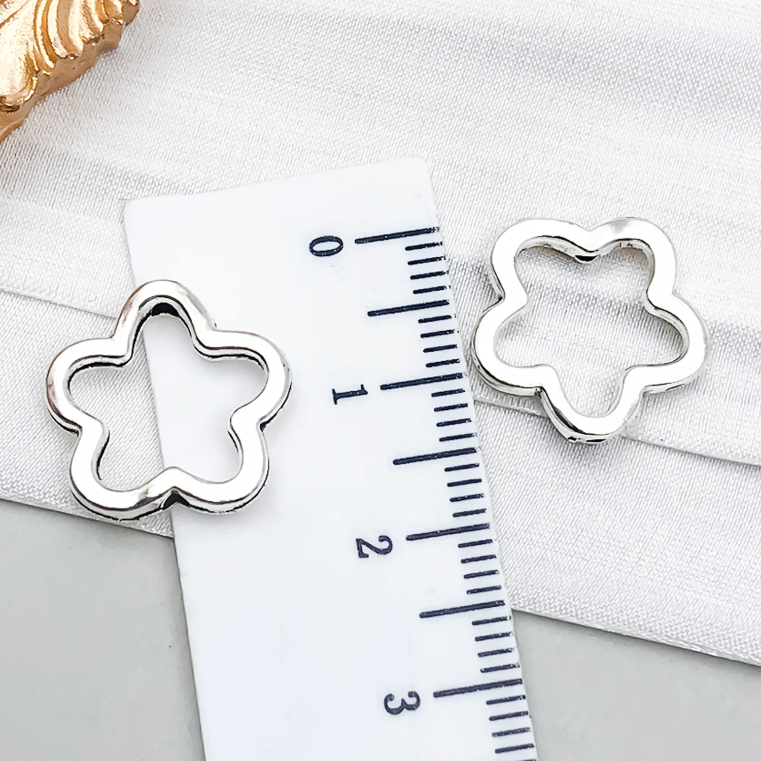 50pcs Star Bead Frames Double Hole Frames for DIY Jewellery Making