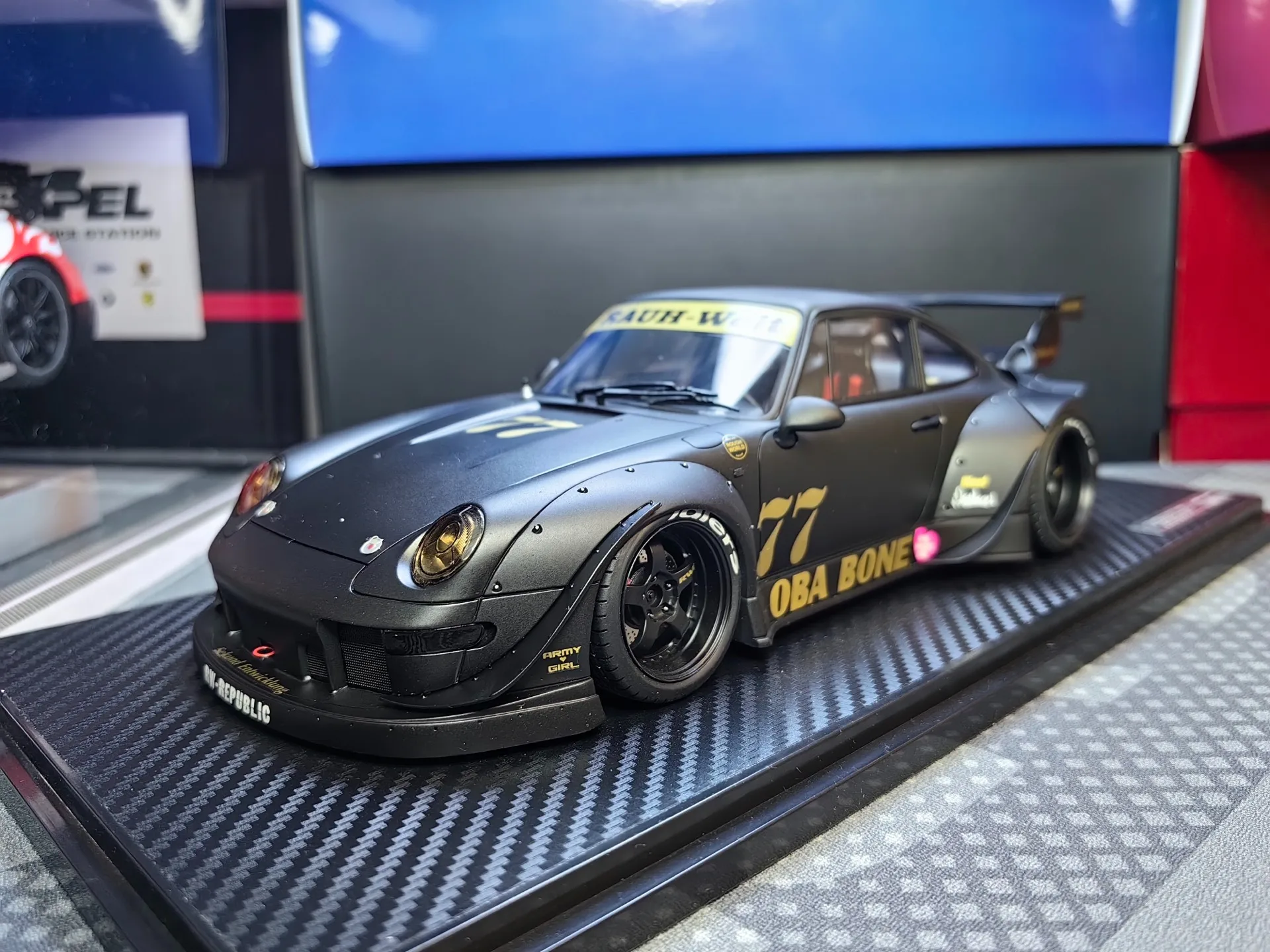 

IG 1:18 993 RWB # 77 OBA армейская девушка JDM моделирование ограниченная серия смола металл статическая модель автомобиля игрушка в подарок