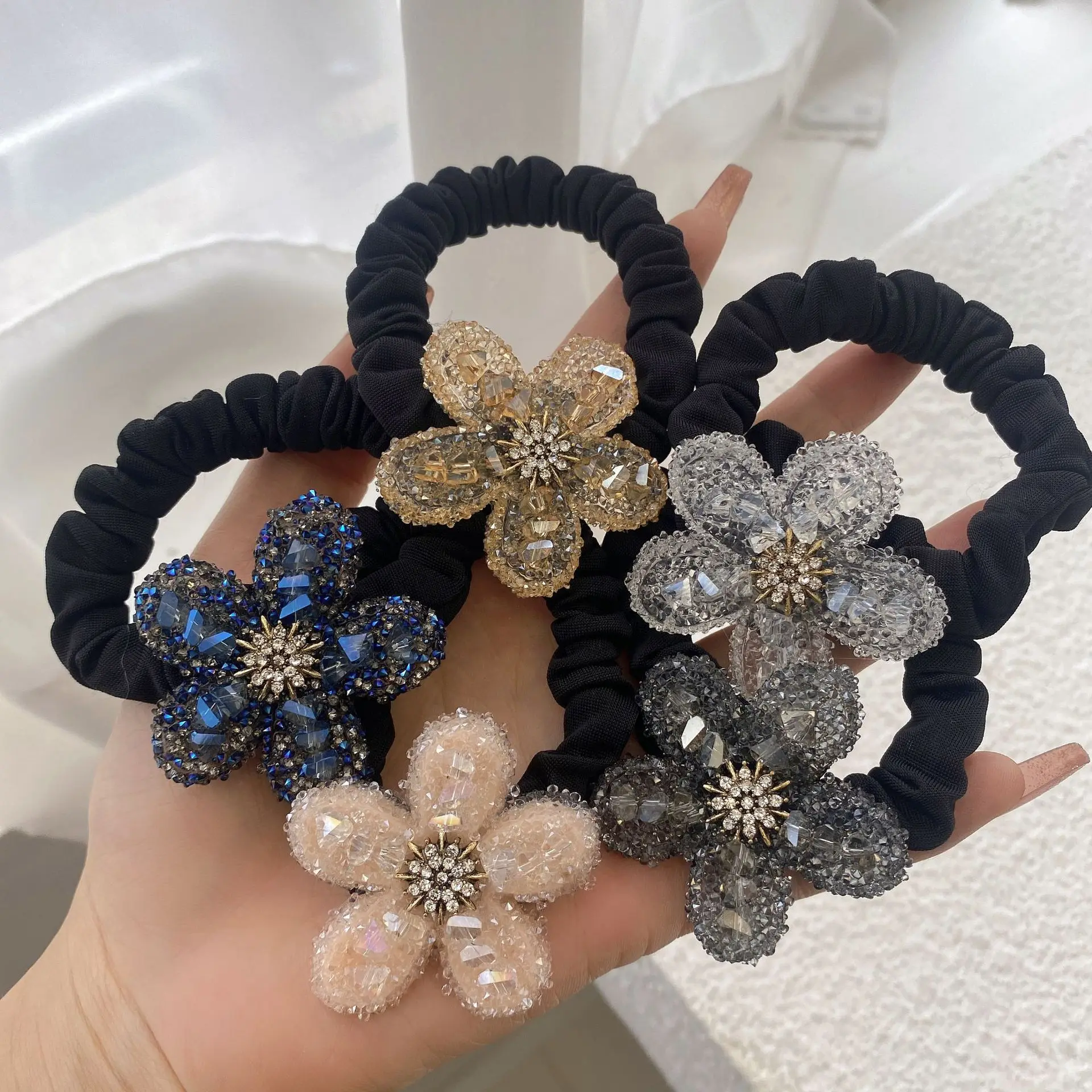 Gomas elásticas para el pelo con flores de piedras preciosas para niña, accesorios para el cabello con pétalos de cristal románticos, calidad de lujo, 2024