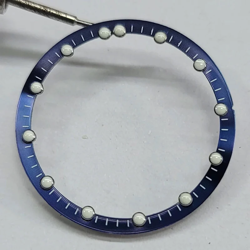 أجزاء الساعة قرص حلقي مضيء باللون الأخضر مع لوحة الظل الداخلية 24.5 ملم - 28.5 ملم متوافقة مع حركة NH70 اليابانية