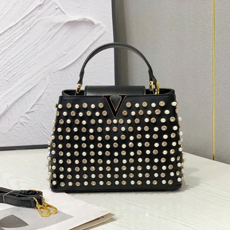2025 Top Designer Luxury Full Diamonds and Pearl Inlay Women Handbags Lady Trendy Tote Bag Evening Party Shell Bag Crossbody Bag