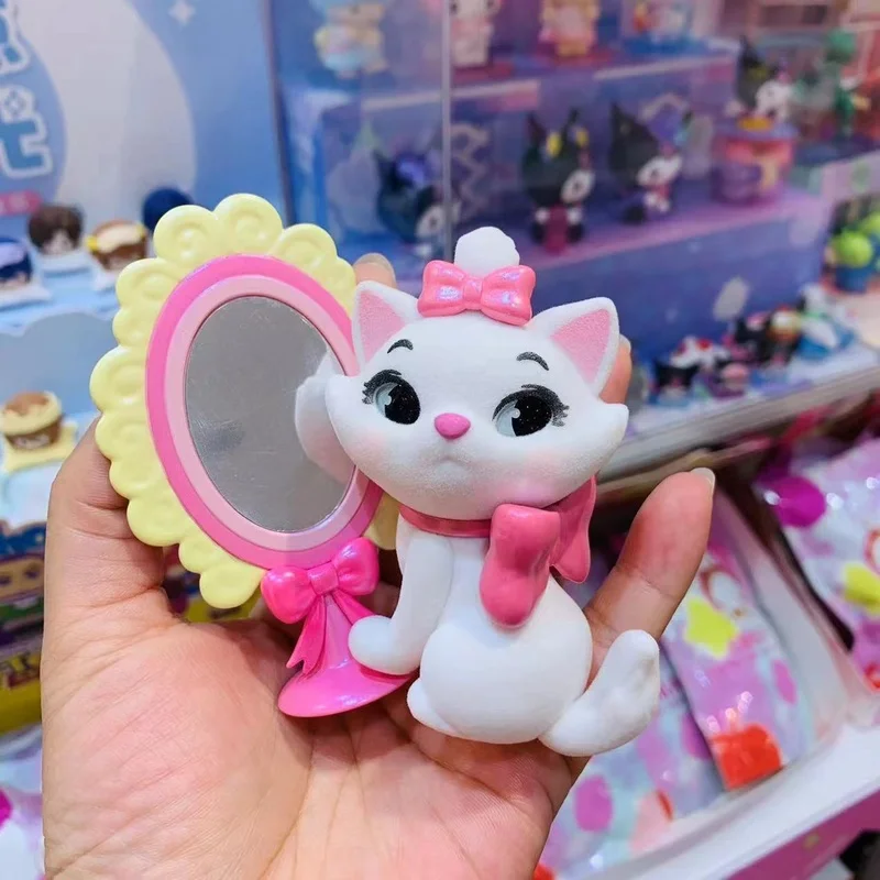 Prawdziwa mini Disney Lucifer Marie kot pudełko z niespodzianką Kawaii Anime tajemnicza niespodzianka pudełko figurka puszysty kot figurka zabawka