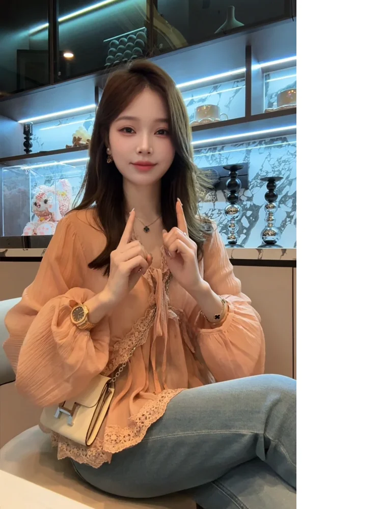 

Рубашка XuanXuanchen с кружевной отделкой, V-образным вырезом, тонкая, летняя, женская, повседневный стиль, с эффектом похудения, с длинным рукавом, с цветочным принтом, для повседневной носки