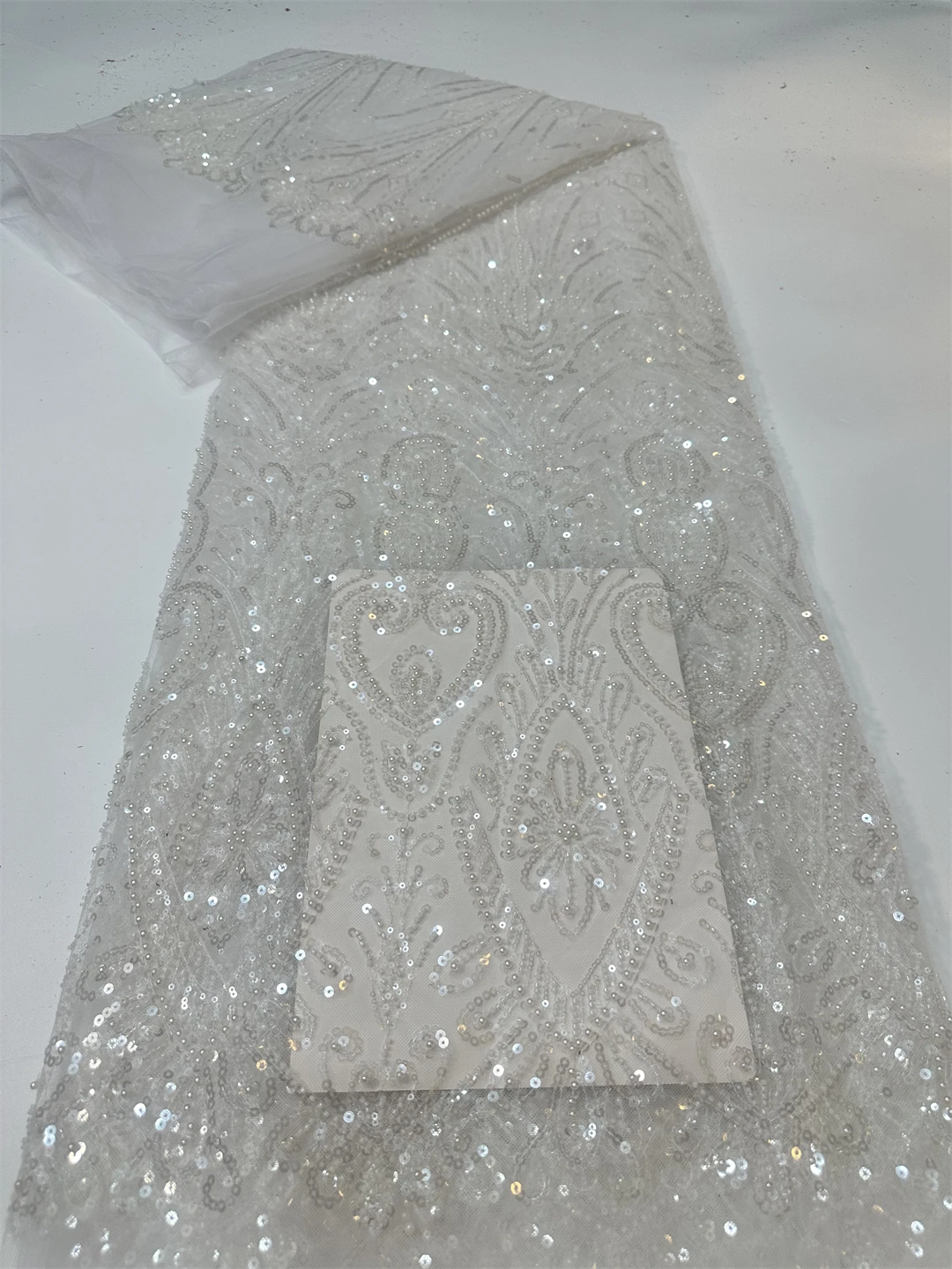 الفرنسية تول الخرز أقمشة الدانتيل الأفريقي أقمشة الدانتيل 2026 جودة عالية النيجيري نسيج دانتيل مطرز لخياطة الزفاف