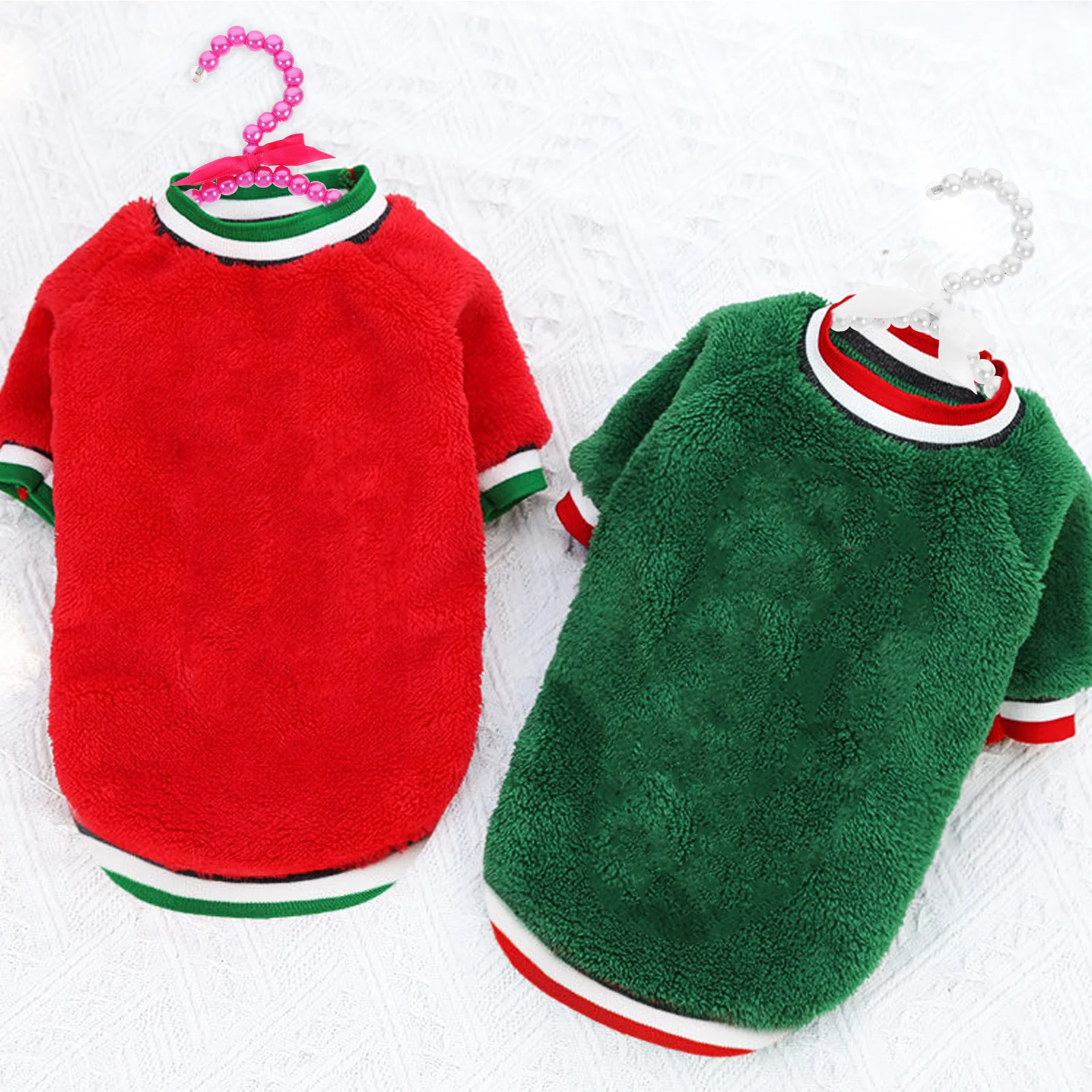 

2Pcs Pet Clothes Pearl Hanger Bowknot Decor Lightweight Flexible Puppy Coat Holder Suitable for Home Balcony Travel