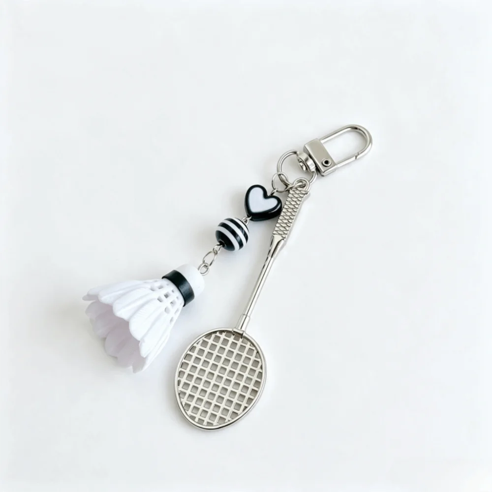 Mini Size Badminton Keychain Exquisite Workmanship Creative Design Badminton Racket Keychain Novelty Shape Simple Shape