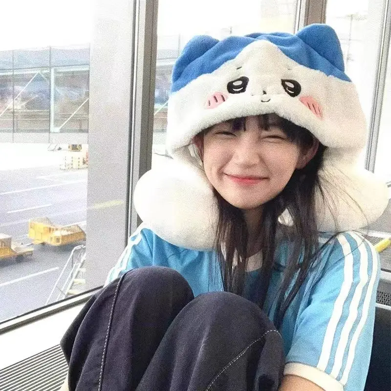 

Chiikawa Usagi Hachiware Hooded U-Shaped Neck Pillow, Cute Anime Plush Neck Cushion for Travel Office Nap, Soft Car Neck Support